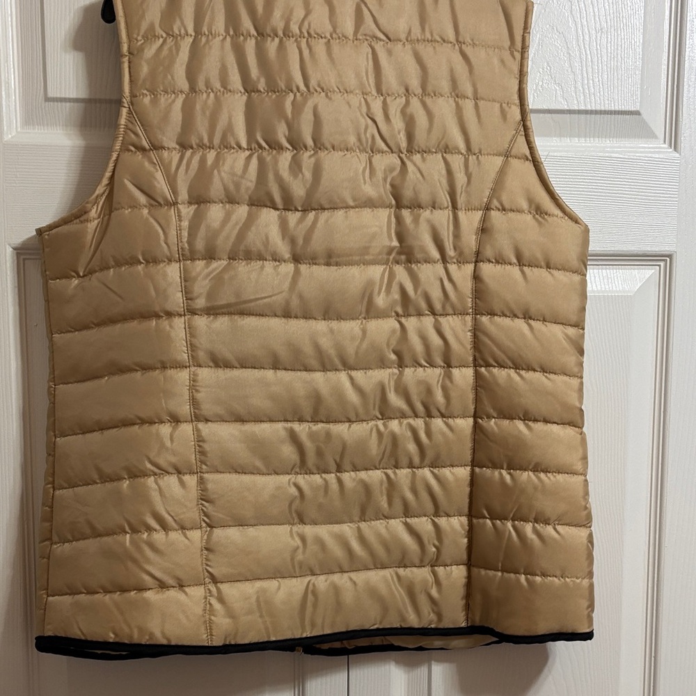 Hannah Beige Quilted Vest - Picture 12 of 12